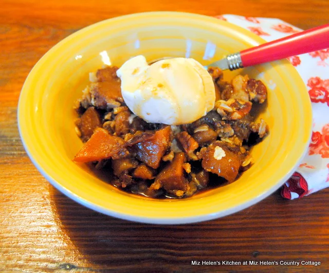 Butternut-Pear Crisp at Miz Helen's Country Cottage