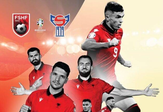 Banner dei giocatori albanesi prima della sfida con le Isole Faroe