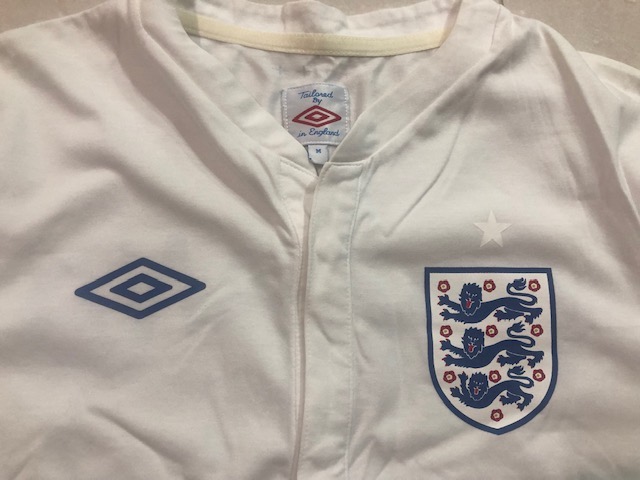 England Home Kit - 2010-2011.