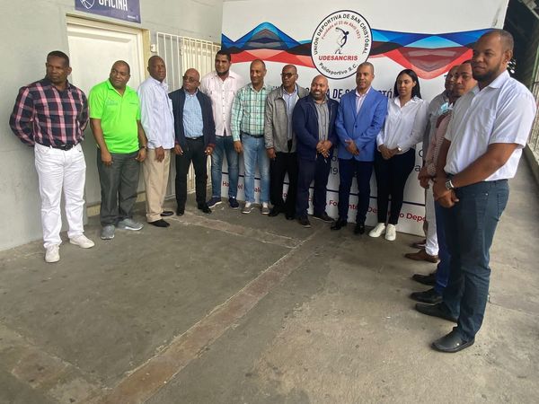 La Unión Deportiva de San Cristóbal escoge a unanimidad como presidente al doctor Eliseo Romero Domínguez