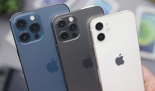 iPhone 12 series showing cameras.