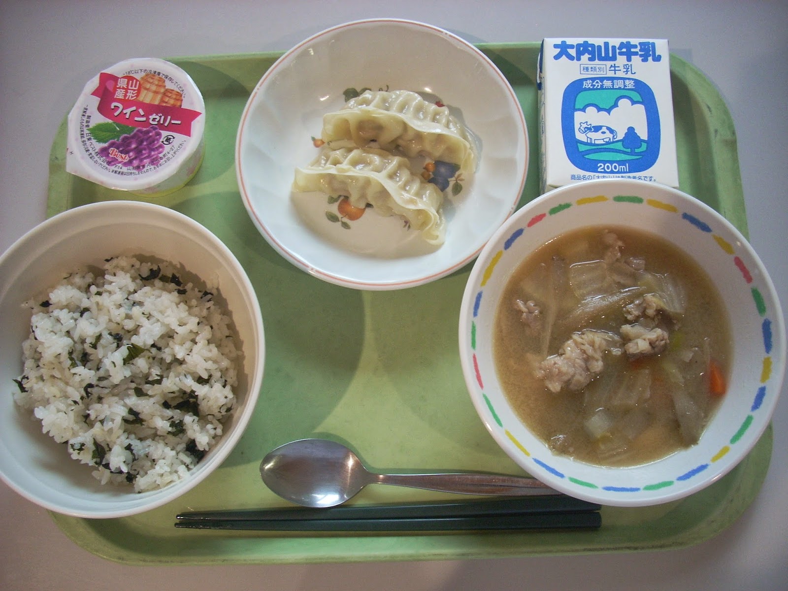 玉城わかば 給食紹介 3月 14