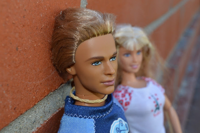 Păpușa Ken, partenerul lui Barbie