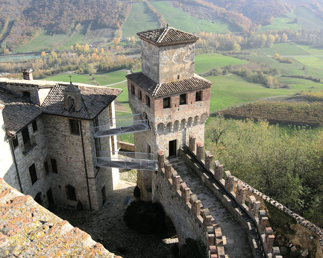 Vigoleno, Emilia-Romagna - Italy