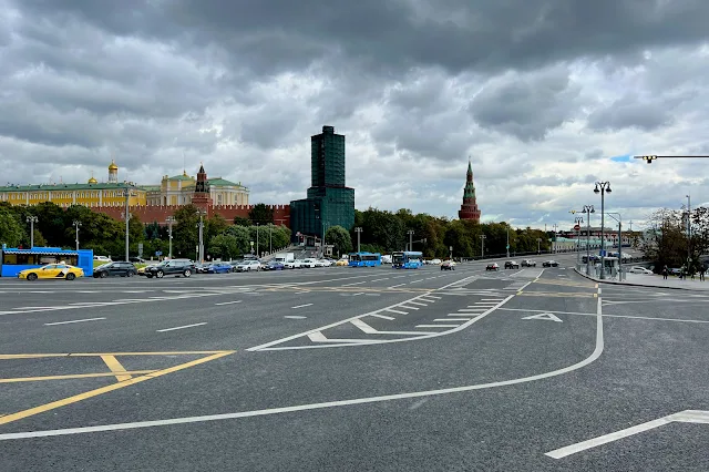 Боровицкая площадь, Кремль