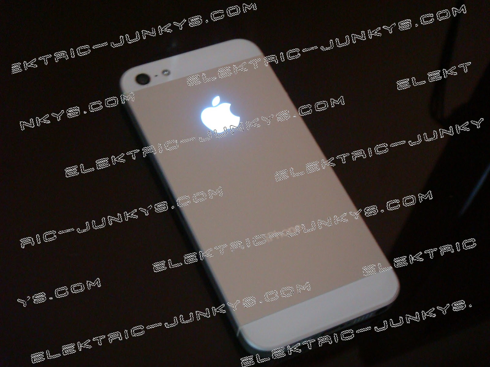 iPhone 5 Repair Directions (Housing Replacement) with glowing Apple ...