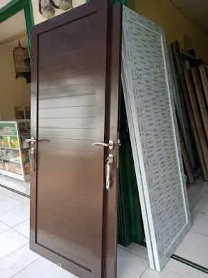 Produksi-Pintu-aluminium