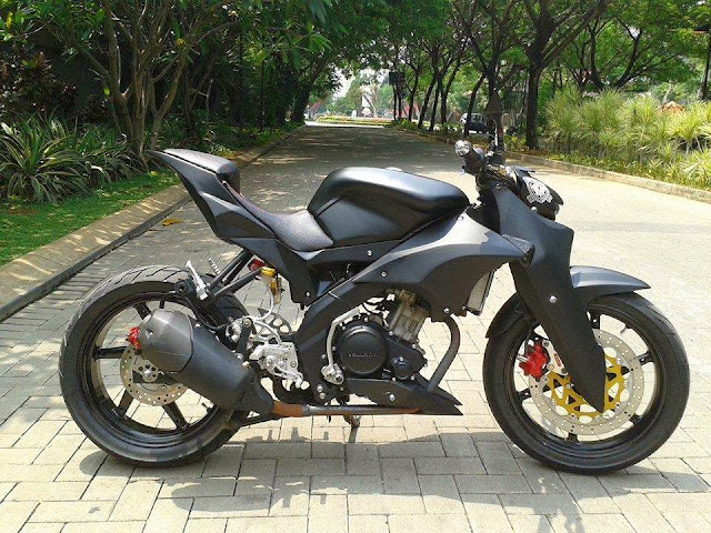 Modifikasi New Vixion Street Fighter Hitam