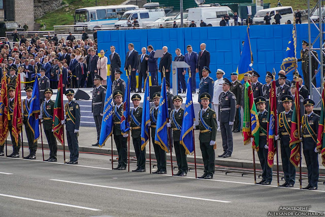 парад військ на День незалежності 2017 на Ukrainian Military Pages