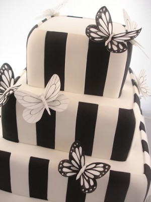 simple black and white wedding cakes