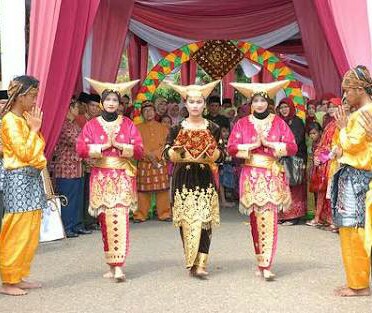 Daftar 8 Kesenian Tradisional Khas Asal Provinsi Sumatera 