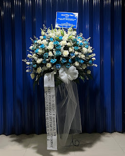 Standing flower www.harapanflorist.com