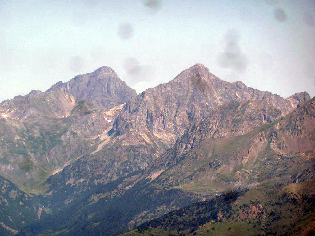 PEÑA ROYA (2.578m) y PEÑA BLANCA, 2.555m (El parapente de Te P1250289%20%28FILEminimizer%29