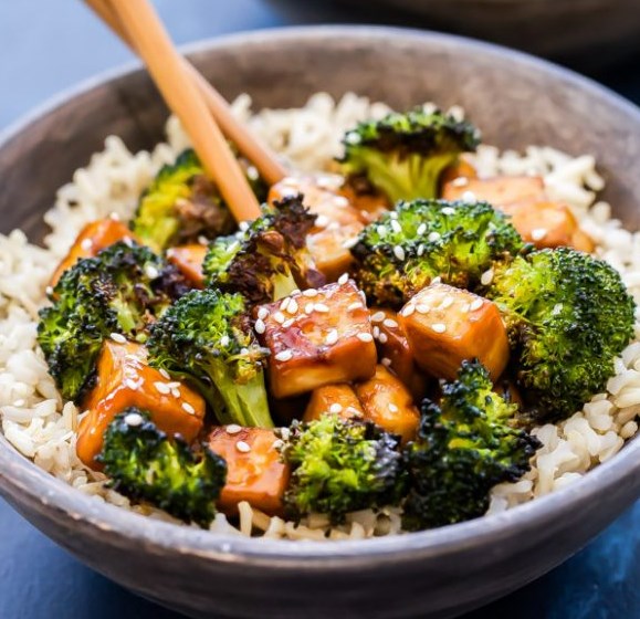 SHEET PAN CRISPY TERIYAKI TOFU AND BROCCOLI #vegetarian #vegan