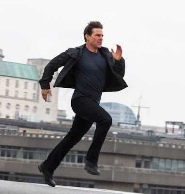 Tom Cruise Height Weight Body Measurements
