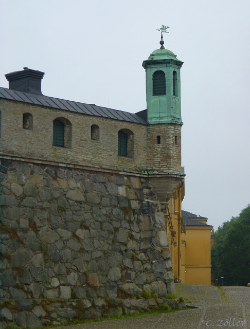 År efter år byggdes det fortifikationer runtom örlogsvarvet.