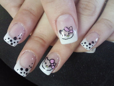 Hello kitty nail art designs