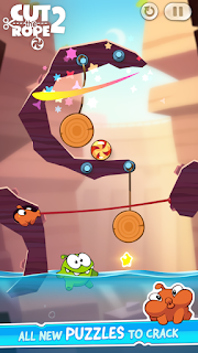 game ini masih memakai gameplay yang sama Cut The Rope 2 apk