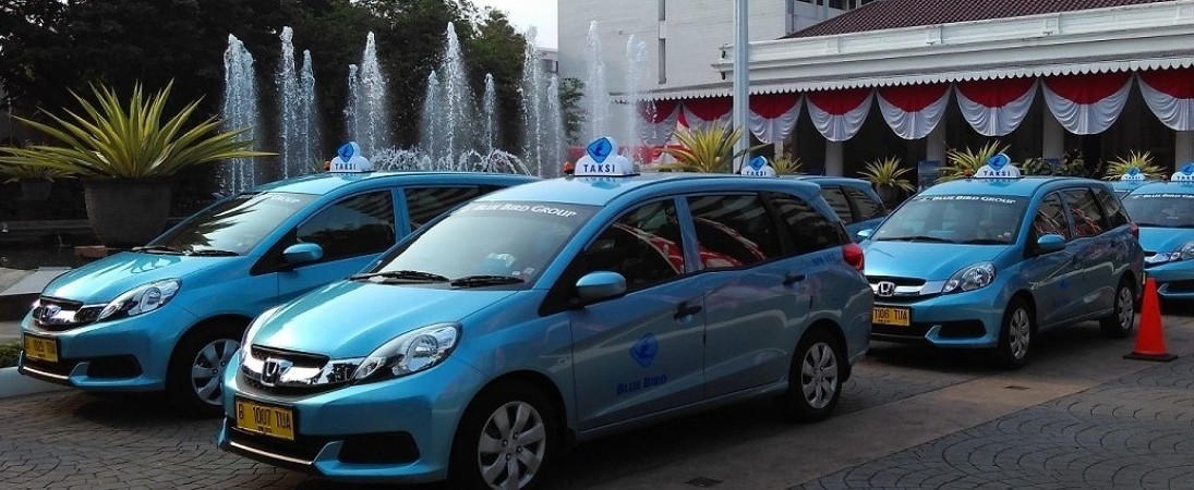 Tarif Taksi Blue Bird MPV Honda Mobilio Harga  Mobil  