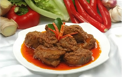 ndang merupakan kuliner khas Padang yang sangat populer hingga mancanegara