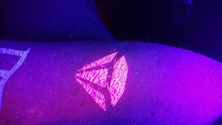 Diamond Glow Glitter Tattoo