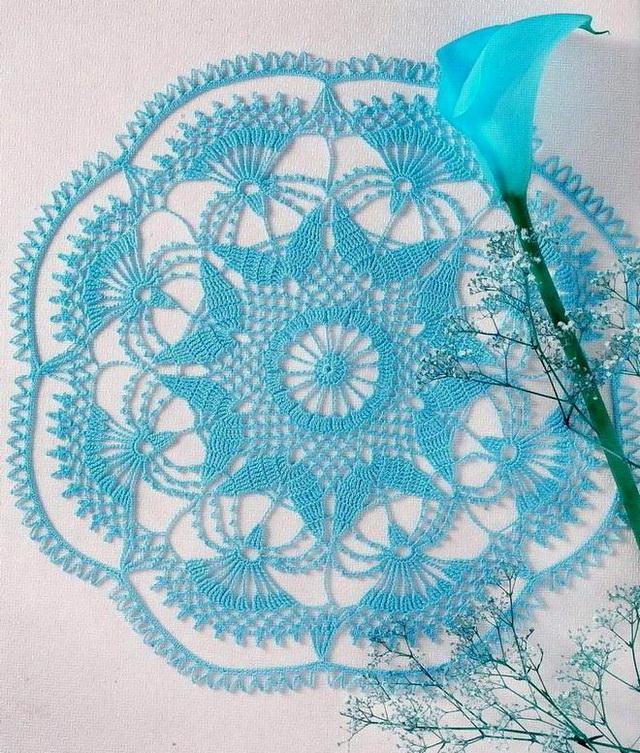 A Lace doily - crochet pattern - Coffee table Doily 