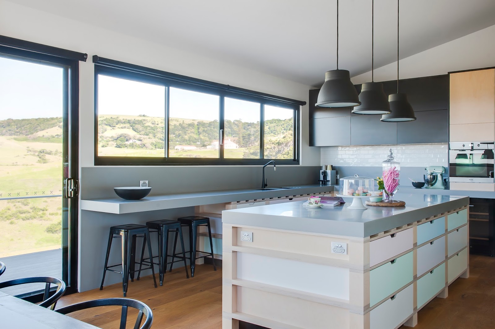 Minosa Design: A unique kitchen design solution based on a palette  This kitchen was just awarded the KBDi NSW kitchen design of the year for  2015 - See below for the Media Release and what the judges had to say about  this ...