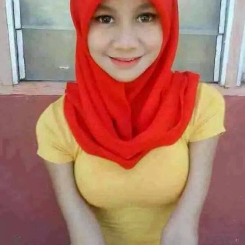 Video Crot Di Memek Bocah Berjilbab Yang Tembem