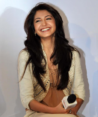 Anushka Sharma hot thigh show + other sexy HQ Unwatermarked images
