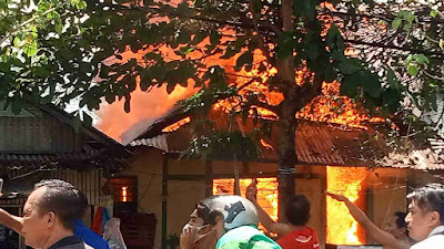 Diduga Arus Pendek, Satu Unit Rumah Permanen di Lewirato Hangus Terbakar 