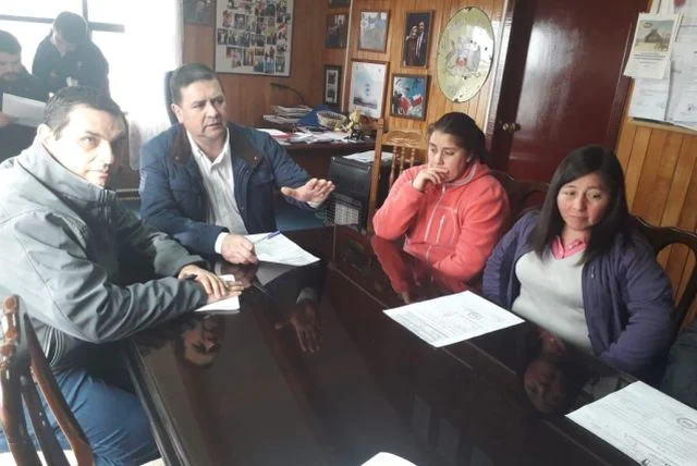 Agrupaciones de Quinchao reciben recursos FONDEPORTE