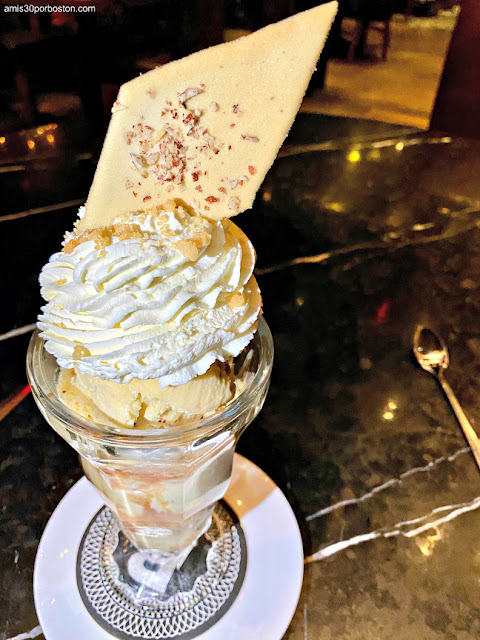 Sundae of the Month de The Bancroft en Burlington