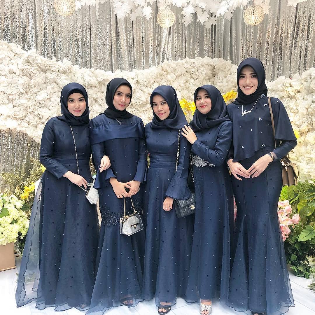 Model Baju Pesta Sederhana Tapi Mewah Untuk Wanita Qibul Fashion