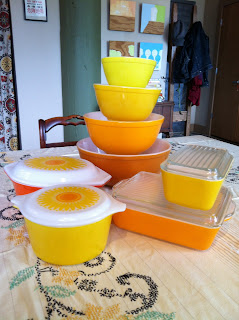 Daisy, Orange, Yellow, Mixing bowls, fridgies, refrigerator dish, sunflowers, casseroles, pyrex, vintage pyrex, pyrex love, more pyrex please