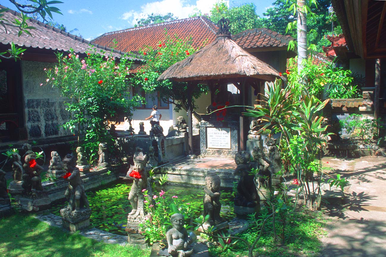 Rudy Dewanto TAMAN GAYA BALI