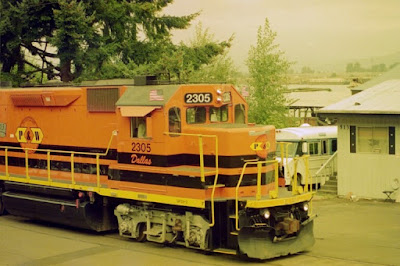 Portland & Western GP39-2 #2305 at Rainier, Oregon, in Fall 2003