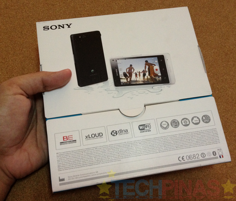 sony xperia go, sony xperia go unboxing