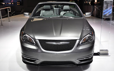 Chrysler 200 Sedan front look Hd Pictures