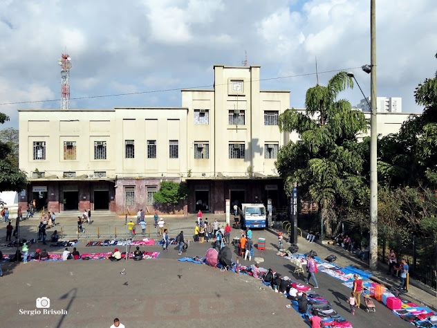 Vista ampla da fachada da Estação Brás - CPTM - Brás - São Paulo