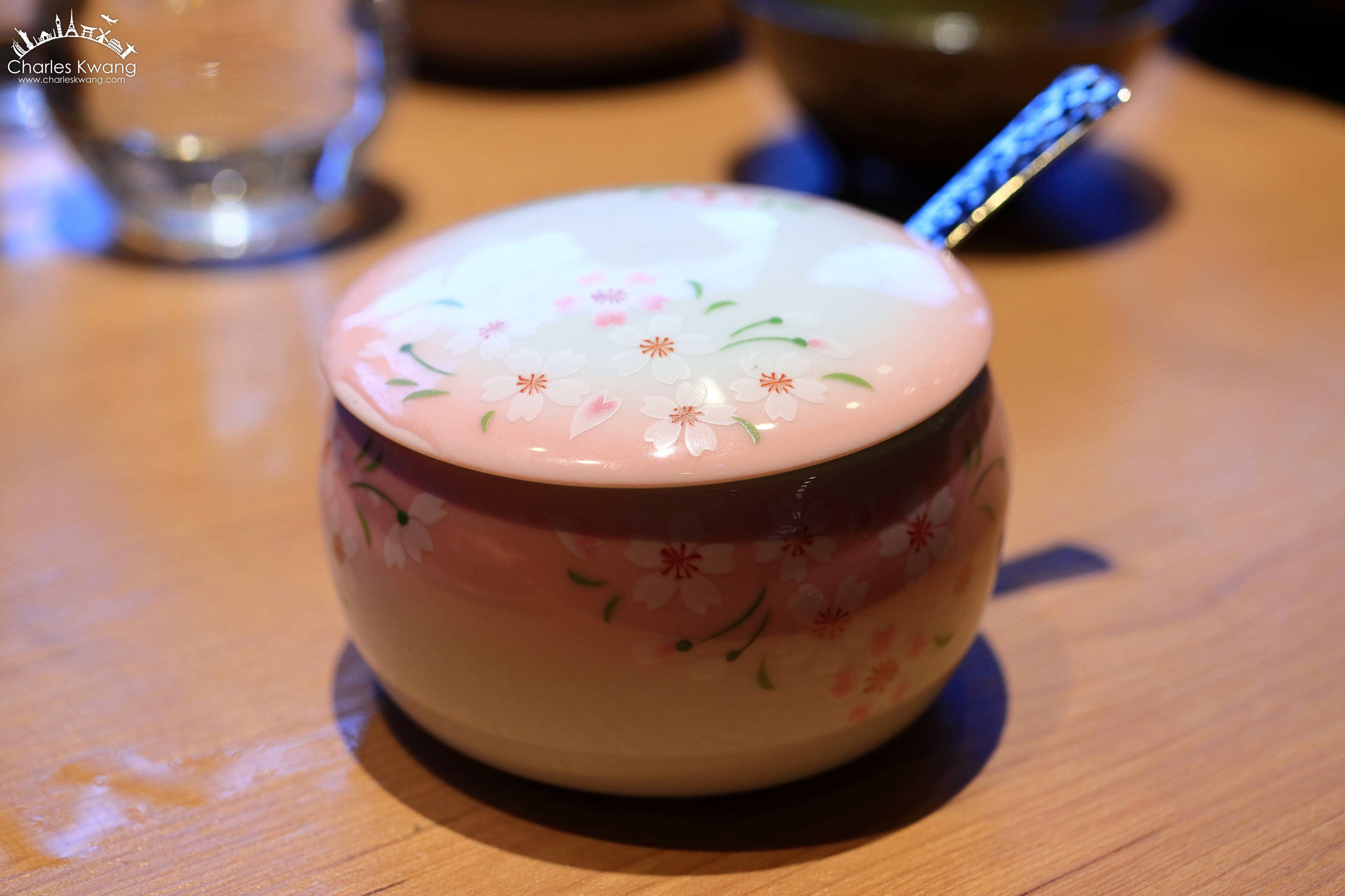 「水炊軒☆福岡水炊雞肉鍋」樂軒全新日式鍋物品牌，涮煮頂級日本和牛、龍蝦、伊比利豬、桂丁雞等優質食材@台北微風南山百貨五樓