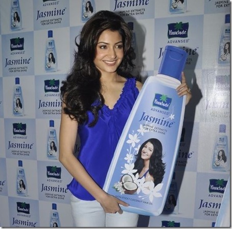 Anushka-Sharma-2