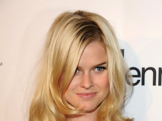 Alice Eve Wallpapers Free Download