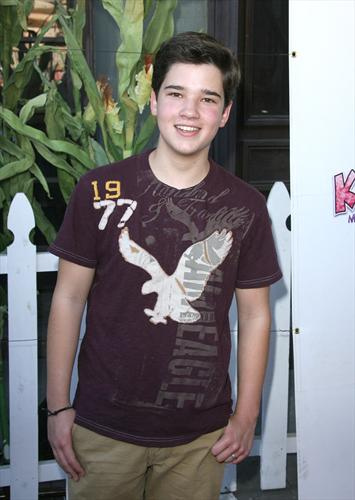 nathan kress and miranda cosgrove. nathan kress and miranda