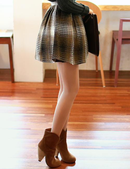  Fade Check Pleated Skirt