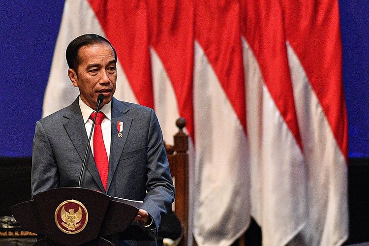 Kritik Tak Perlu Ditanggapi dengan Penangkapan, Jokowi Diminta Bebaskan Jumhur Hidayat
