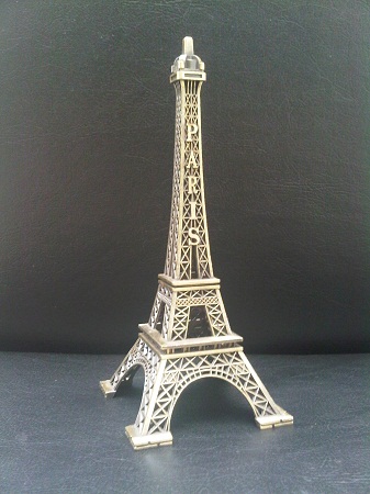 Karya Babah Antik Miniatur Menara  Eiffel  Paris