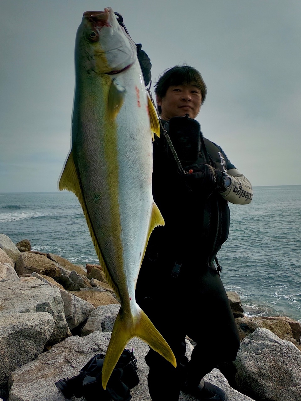 Nature Boys Field Report 19年11月3日 念願のショアヒラマサ Swimridershort80ｇ 福島 いわき市周辺の地磯 お客様 豆 洋人様