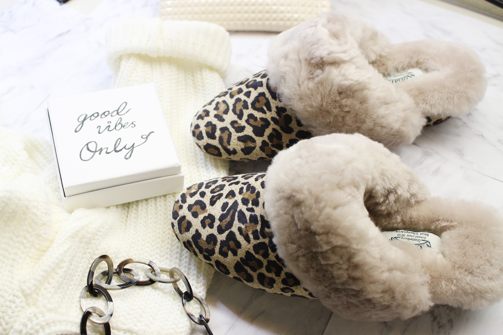 Sunday Mornings- Morlands Slippers Try-on and review ! 