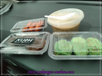 inilah hasil shopping kuih di Kueh Cafe