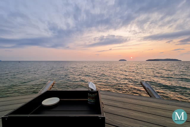 Sunset Bar at Shangri-La Tanjung Aru, Kota Kinabalu